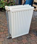 Radiator 60cm hoog x 40cm breed, drie plaats, Doe-het-zelf en Verbouw, Verwarming en Radiatoren, Ophalen, 30 tot 80 cm, Gebruikt