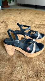 Spaanse dames schoenen, Ophalen of Verzenden, Zo goed als nieuw, Sneakers of Gympen