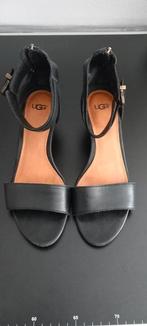 Ugg zwarte zomerschoenen maat 40, Kleding | Dames, Schoenen, Ophalen, UGG, Zwart, Sandalen of Muiltjes