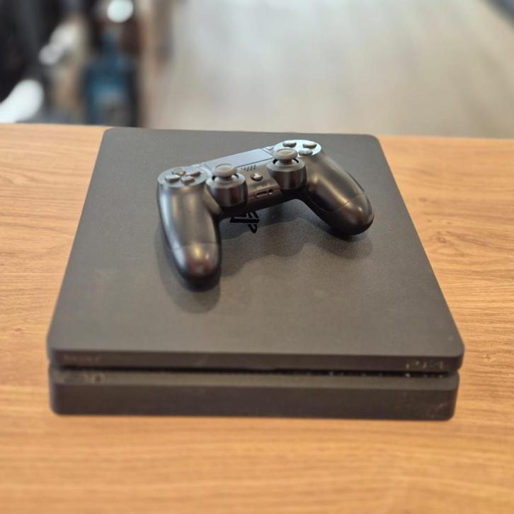 PlayStation 4 Slim 500GB incl. Controller | Nette Staat, Spelcomputers en Games, Spelcomputers | Sony PlayStation 4, Gebruikt