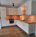 Hoekkeuken, 22 jaar oud,, Huis en Inrichting, Keuken | Complete keukens, Ophalen, Gebruikt, Hoekkeuken