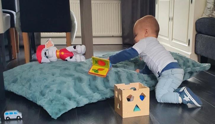 Mooie volle zitzak, Huis en Inrichting, Zitzakken, Zo goed als nieuw, Groen, Ophalen