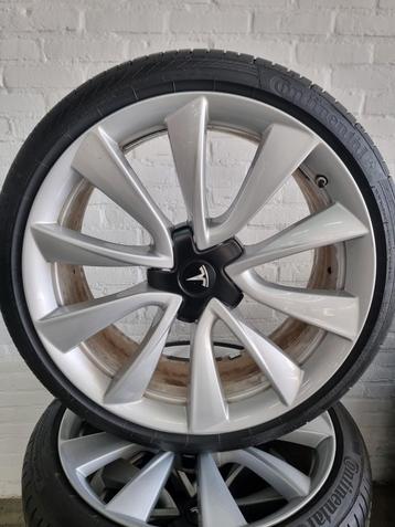 Orig. 20" Tesla Model 3 Performance velgen, Continental zome beschikbaar voor biedingen