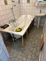 Jacuzzi Badkuip en electrische bed spotprijs zo meenemen, Ophalen, Zo goed als nieuw