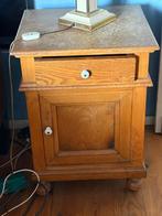 brocante nachtkastje, laag model, Ophalen