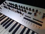 Korg Minilogue polyphonic analogue synthesizer, Muziek en Instrumenten, Synthesizers, Ophalen, Zo goed als nieuw, Overige aantallen