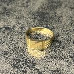 14k gouden ring prachtige zegelring italy, Ophalen of Verzenden, Nieuw, Goud, Dame