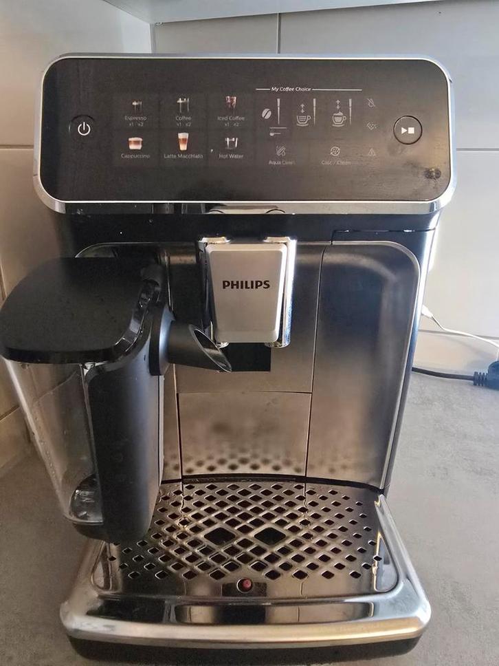 Philips latte go 3300 serrie, Witgoed en Apparatuur, Koffiezetapparaten, Zo goed als nieuw, Koffiemachine, Ophalen