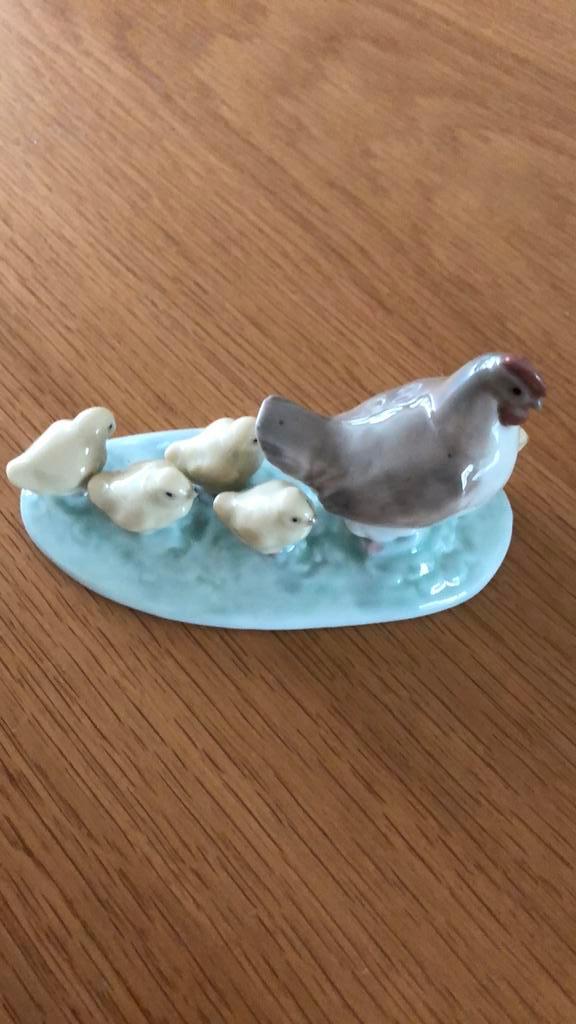 NAO kip met 5 kuikens, Verzamelen, Beelden en Beeldjes, Zo goed als nieuw, Dier, Ophalen of Verzenden