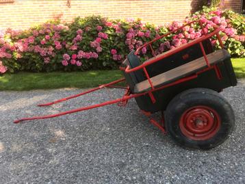 Ponywagen beschikbaar voor biedingen