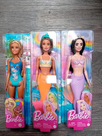 Barbie zeemeerminnen en zwem barbie