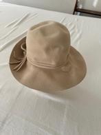 vintage zandkleurige dameshoed, Ophalen of Verzenden, Dames
