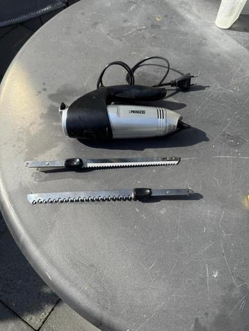 Princess 492952 Elektrisch Mes – inclusief 2 messen beschikbaar voor biedingen
