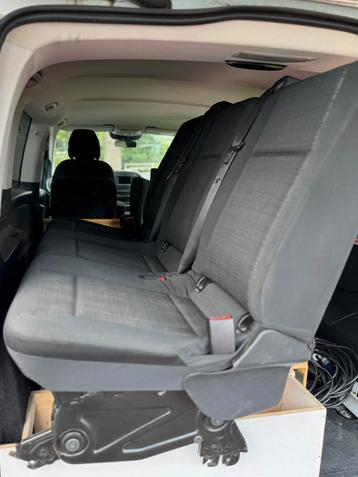Stoel Autostoel Mercedes Vito Tourer 2019 Bank Driezitsbank beschikbaar voor biedingen