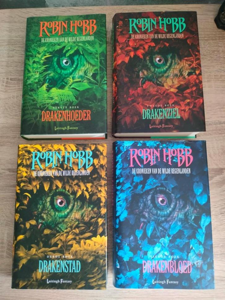 Kronieken van de Wilde Regenlanden (4-delig), Robin Hobb, HC, Boeken, Fantasy, Zo goed als nieuw, Ophalen of Verzenden