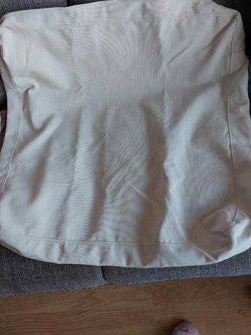 Kussenhoes (Ikea) voor binnen en/of buiten beschikbaar voor biedingen