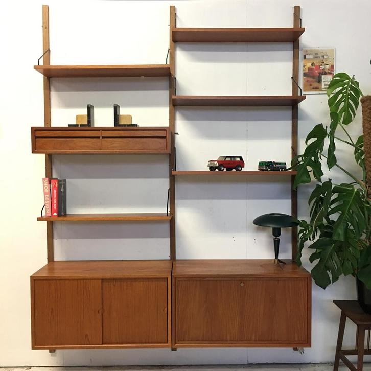 Poul Cadovius by Royal System vintage modulair wandsysteem, Huis en Inrichting, Kasten | Wandmeubels, Gebruikt, 200 cm of meer
