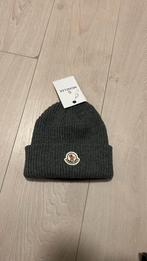 Moncler muts (grijs), Kleding | Heren, Mutsen, Sjaals en Handschoenen, Moncler, Overige maten, Ophalen of Verzenden, Zo goed als nieuw