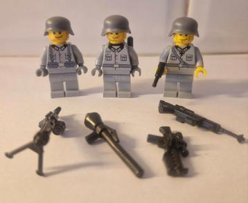 Lego poppetjes Minifiguren soldaten 2e wereld oorlog.  beschikbaar voor biedingen