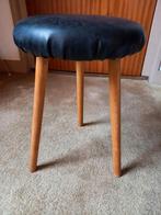 Vintage kruk met 3 poten, Ophalen, Minder dan 50 cm, Gebruikt, Rond