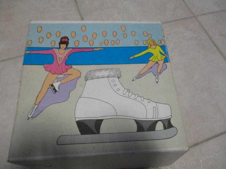 KINDER KUNSTSCHAATSEN ADVENTURE NIEUW in doos maat 32, Sport en Fitness, Schaatsen, Nieuw, Kunstschaatsen, Overige merken, Verzenden