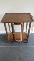 Theekastje van eikenhout Met rond geslepen glas in de deur., Huis en Inrichting, Ophalen, Eikenhout, Vintage, 50 tot 100 cm