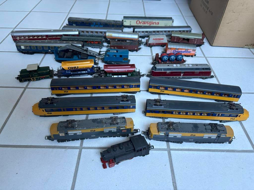 Treinbaan, Hobby en Vrije tijd, Modeltreinen | H0, Overige merken, Gelijkstroom, Rails, Ophalen of Verzenden