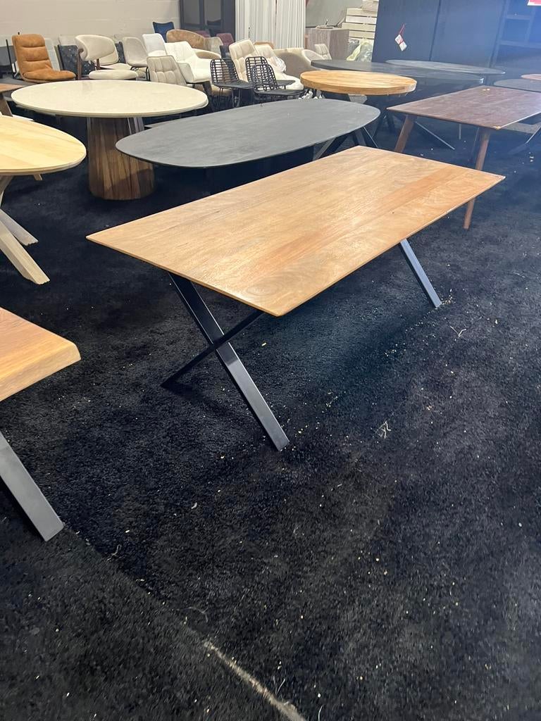Eettafel rechthoekig mangohout naturel 200cm, Info@savoireinteriors.com, 200 cm of meer, Kerkstraat 135a, Rechthoekig