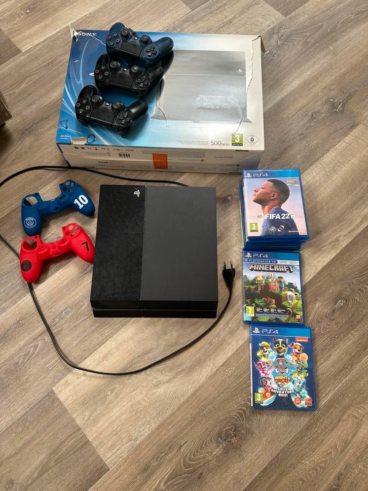 PlayStation 4, Spelcomputers en Games, Spelcomputers | Sony PlayStation 4, Gebruikt, Original, 500 GB, Met 2 controllers, Met games