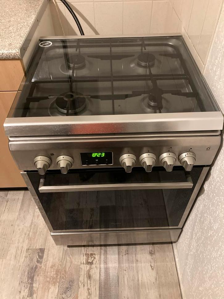 Gasfornuis met elektrische oven - Perfecte combi!, Witgoed en Apparatuur, Fornuizen, Gebruikt, Vrijstaand, Gas, 4 kookzones, 85 tot 90 cm