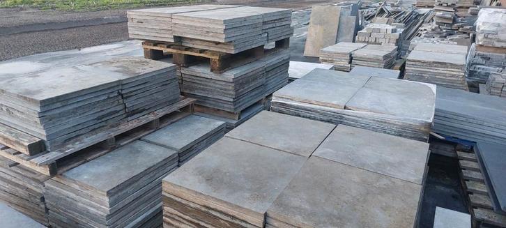 Chinees hardsteen terrastegels, 80 m2, 50x50x3 cm.320 stuks!, Tuin en Terras, Tegels en Klinkers, Gebruikt, Terrastegels, Natuursteen