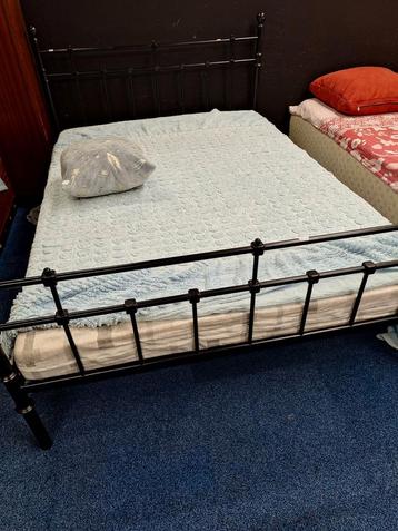 2 pers bed metaal. WD-028 nr 533 beschikbaar voor biedingen