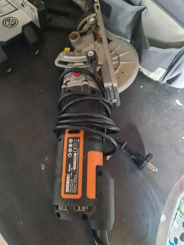 Workx Compacte Cirkelzaag - Handzaam en Krachtig, Doe-het-zelf en Verbouw, Gereedschap | Zaagmachines, Gebruikt, Cirkelzaag, Minder dan 600 watt