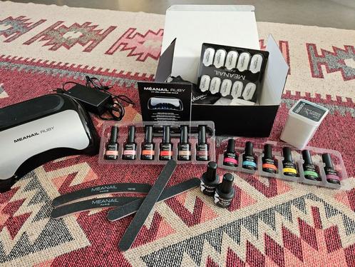 Méanail UV Led lamp and Gel polish., Sieraden, Tassen en Uiterlijk, Uiterlijk | Cosmetica en Make-up, Zo goed als nieuw, Toebehoren