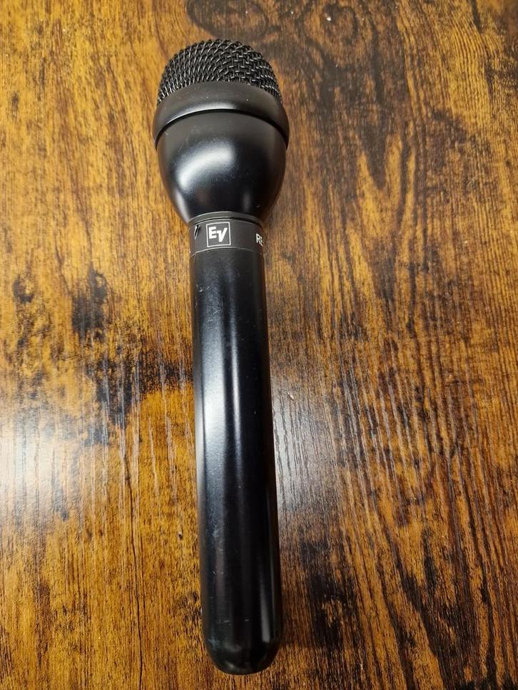 Electro-Voice RE50N/D-B Microfoon, Muziek en Instrumenten, Microfoons, Zo goed als nieuw, Zangmicrofoon, Ophalen of Verzenden