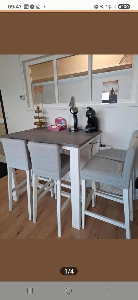 Bar Tafel met 4 Krukken of barstoelen, Huis en Inrichting, Barkrukken, 90 cm of meer, 4 krukken, Ophalen