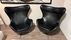 Twee iconische Egg Chairs, Mid-century Modern, Minder dan 75 cm, Leer, Ophalen of Verzenden