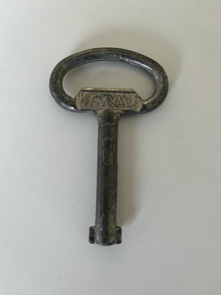 Emka nr. 5 dubbelbaard doornsleutel, Doe-het-zelf en Verbouw, Hang- en Sluitwerk, Gebruikt, Slot, Ophalen of Verzenden