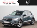 Volkswagen T-Roc Life Edition 1.0 TSI 116pk | Trekhaak | Ach, Voorwielaandrijving, Stof, Zwart, Blauw