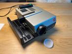 Leica Pradovit P150 diaprojector met gratis tafel diascherm, Projector, Ophalen