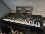 Yamaha Keyboard PSR-E453 + Standaard(nooit gebruikt), 61 toetsen, Aanslaggevoelig, Ophalen of Verzenden, Nieuw