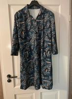 Mooie jurk met print travelstof - Maat 44/46, Kleding | Dames, Jurken, Maat 38/40 (M), Blauw, Ophalen of Verzenden, Zo goed als nieuw