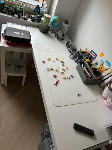 Malm bureau ikea uittrekbaar blad beschikbaar voor biedingen