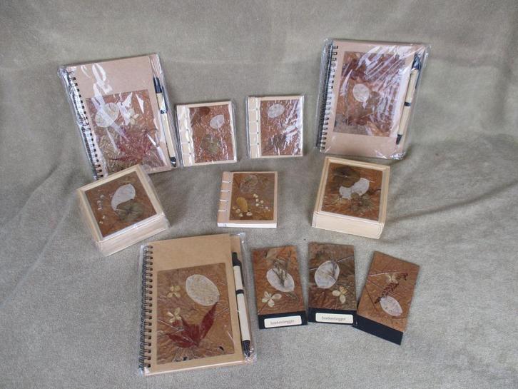 Handgemaakte cadeautjes met echte geperste bladeren, Hobby en Vrije tijd, Knutselen, Zo goed als nieuw, Knutselwerk, Verzenden