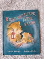 Martin Waddell - Kinst net sliepe lytse bear, Boeken, Kinderboeken | Kleuters, Martin Waddell, Ophalen of Verzenden, Fictie algemeen