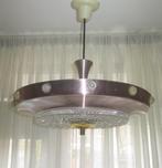 Vintage UFO hanglamp, Huis en Inrichting, Lampen | Hanglampen, Ophalen of Verzenden, Gebruikt, Glas, Minder dan 50 cm
