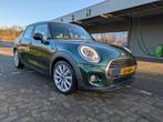 Mini Cooper 5-deurs (f55) 1.5 136pk 2016 Groen - 111.000 km, Auto's, Mini, 136 pk, 49 €/maand, Origineel Nederlands, Handgeschakeld