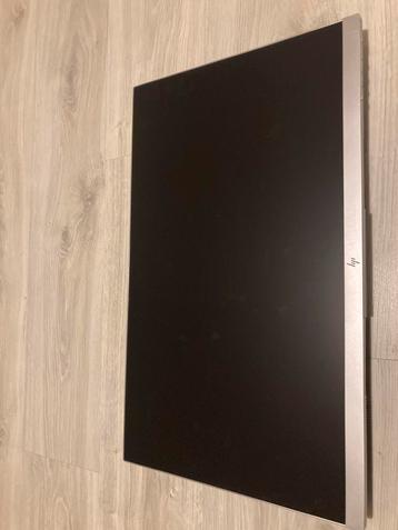 HP E243d EliteDisplay 23,8” monitor met ingebouwde camera beschikbaar voor biedingen