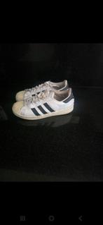Adidas schoen (maat 39), Kleding | Heren, Schoenen, Ophalen of Verzenden, Zo goed als nieuw