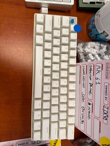 RK61 – Gateron Blue Switches + SteelSeries Pudding Keycaps beschikbaar voor biedingen